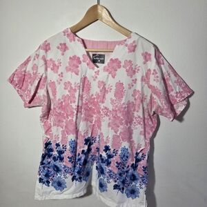 Butter-Soft Pink Floral Scrub Top Size Large